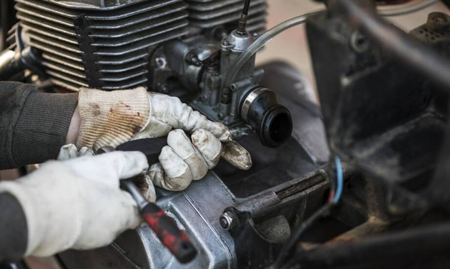 Serwisowanie i konserwacja spalinowych pomp do brudnej wody