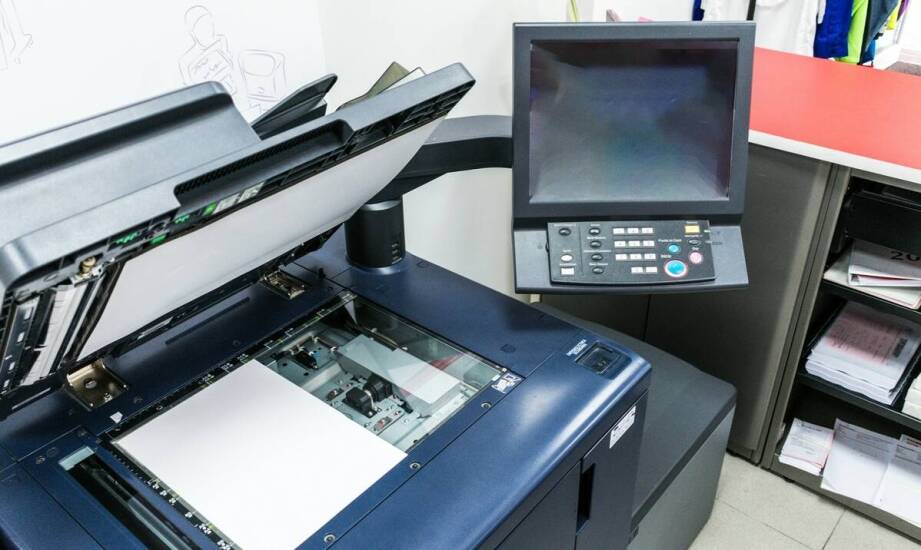 Najlepsze praktyki przy wyborze kserokopiarek dla firm