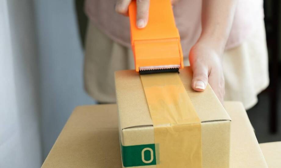 Die Rolle von Klebeband bei der Sicherung von Sendungen
