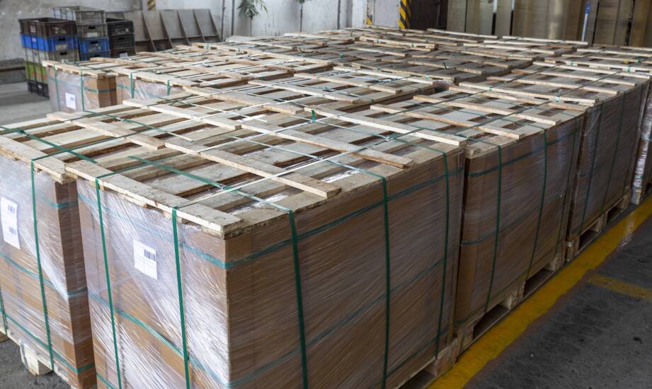 Rola taśm do pakowania palet w optymalizacji procesów magazynowych