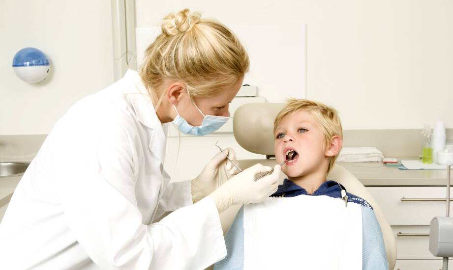 Jakie są najlepsze techniki radzenia sobie z lękiem przed dentystą u dzieci?