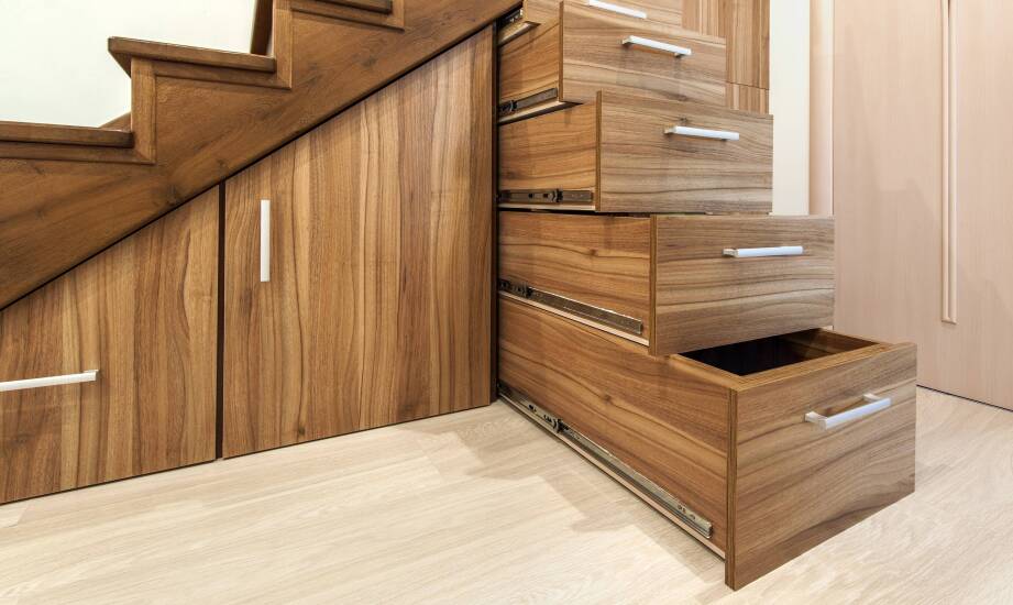 Nowoczesne technologie w produkcji mebli na zamówienie – co warto wiedzieć?