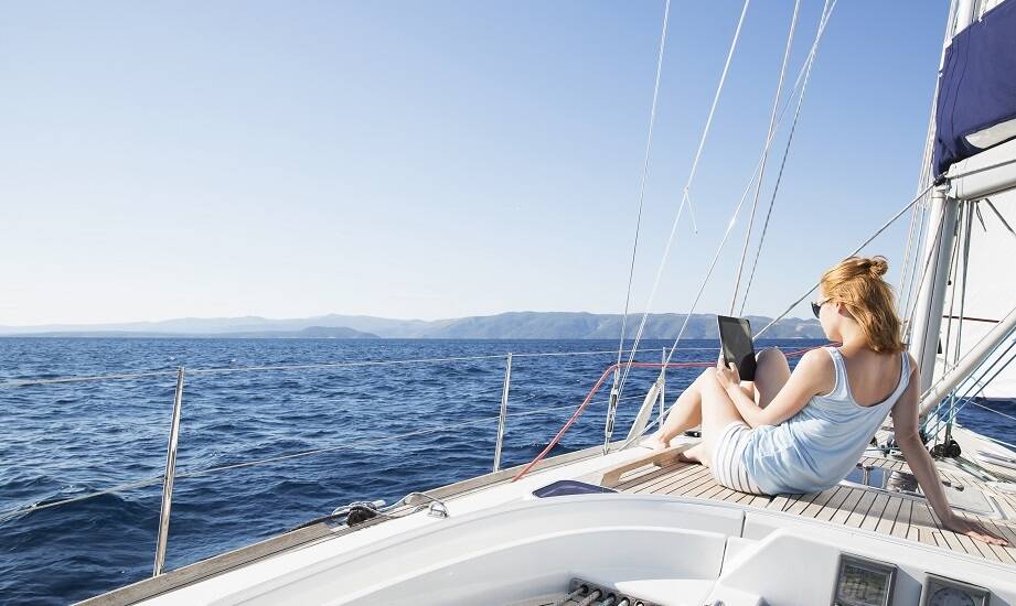 Internet na jachcie: jak zapewniać dostęp do informacji i rozrywki?
