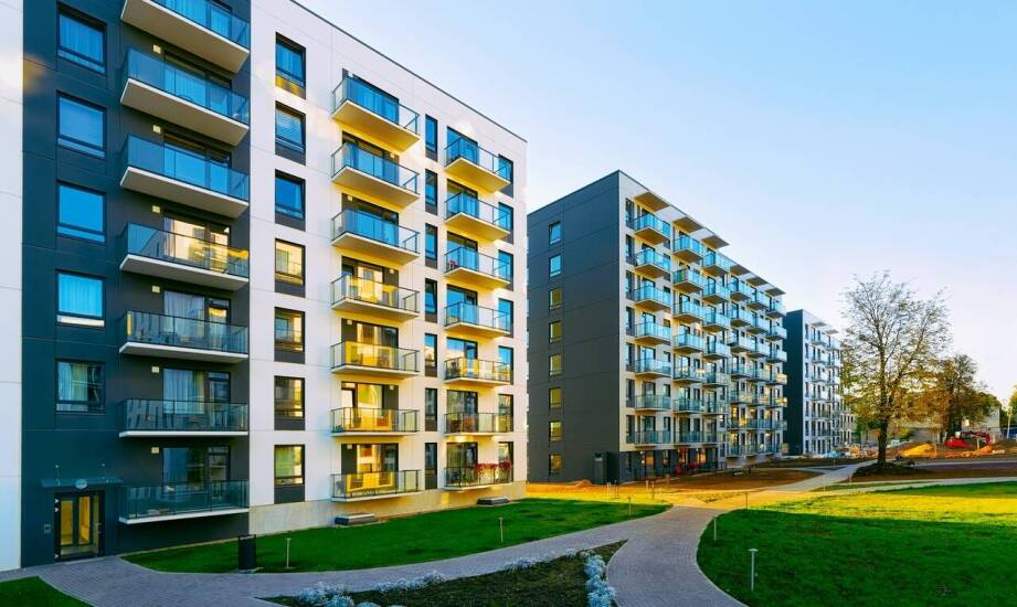 Jakie są kluczowe różnice między wynajmem a zakupem mieszkania w Gdańsku?