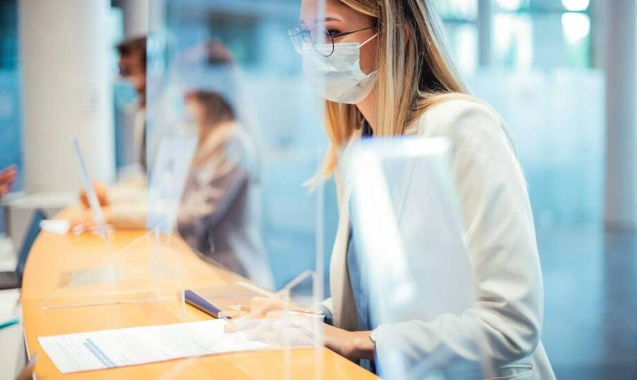 Jak kantor w Kowalowie dba o bezpieczeństwo transakcji finansowych?