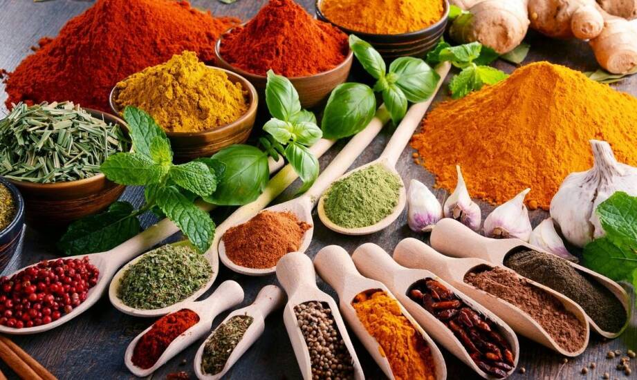 Rola przypraw w tworzeniu niezapomnianego smaku dań indyjskiej kuchni