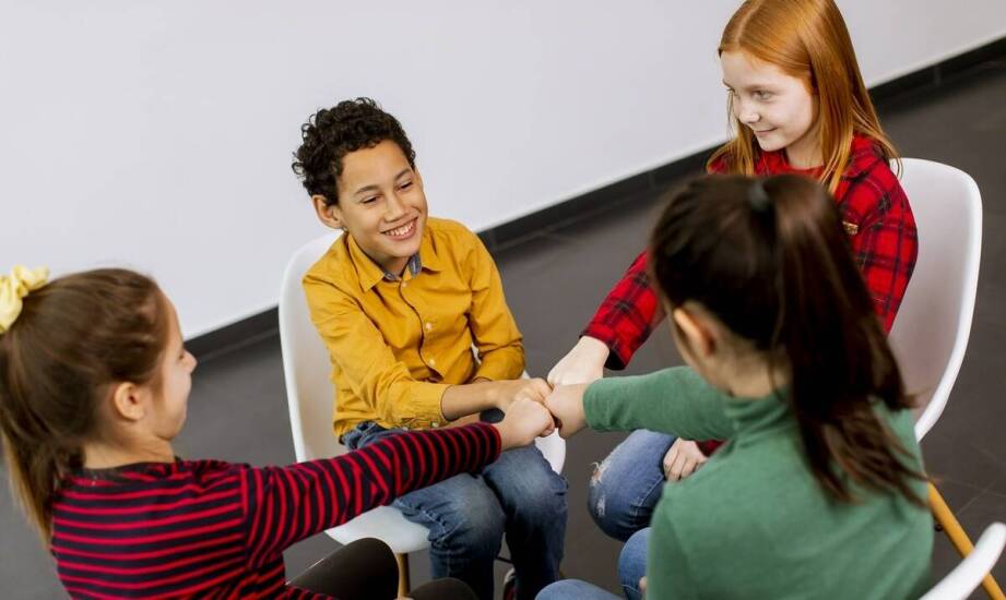 Jak warsztaty emocjonalne dla dzieci wspierają rozwój inteligencji emocjonalnej?