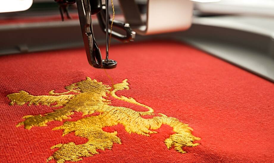 Jakie są najnowsze innowacje w renowacji starych sztandarów?