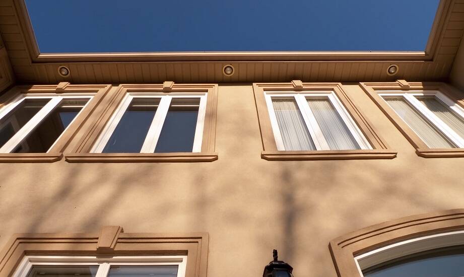 Dlaczego warto zainwestować w bonie elewacyjne okienne z EPS-100?