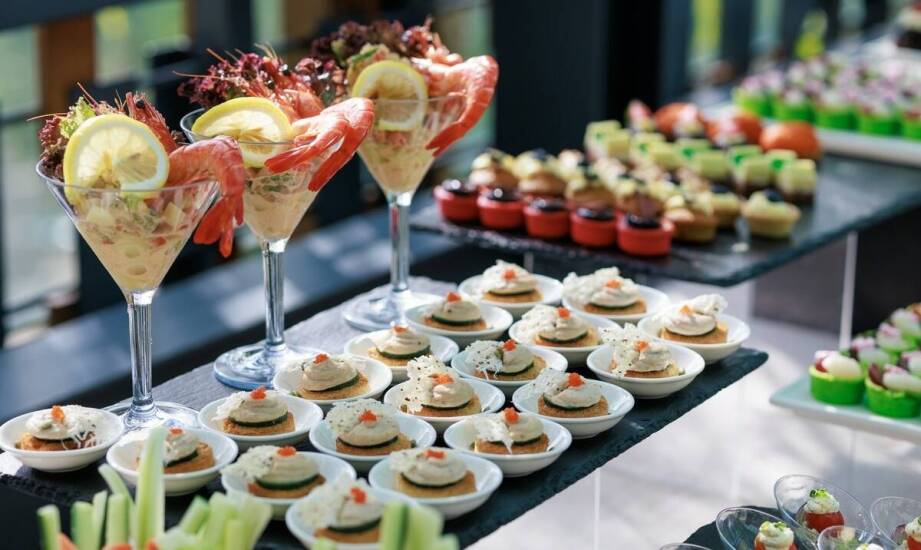 Dlaczego warto zaufać długoletniemu doświadczeniu w cateringu?