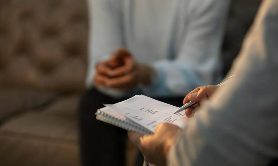 Jak poznawczo-behawioralna terapia wspiera leczenie uzależnień?