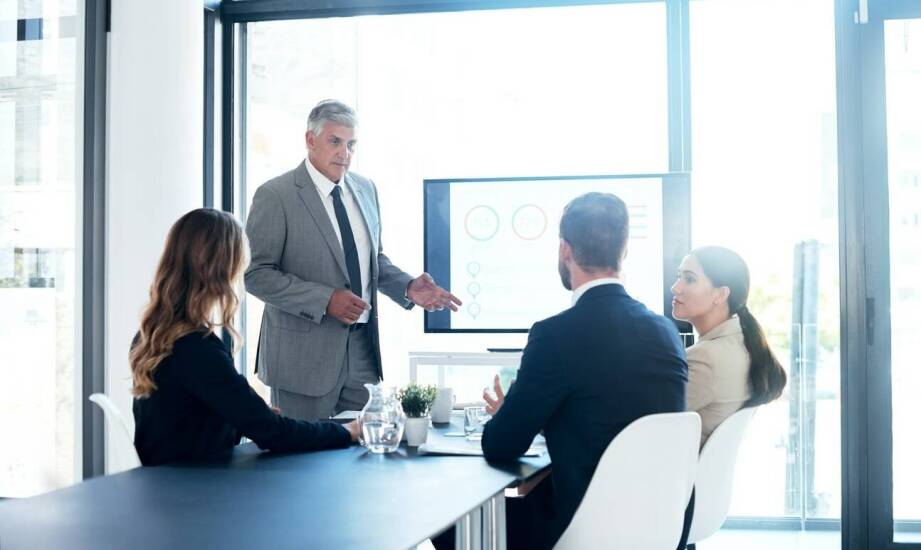 Analiza kosztów i korzyści z inwestycji w systemy PV dla firm