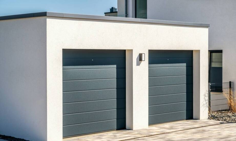 Wybór garażowych bram – co oferuje rynek?