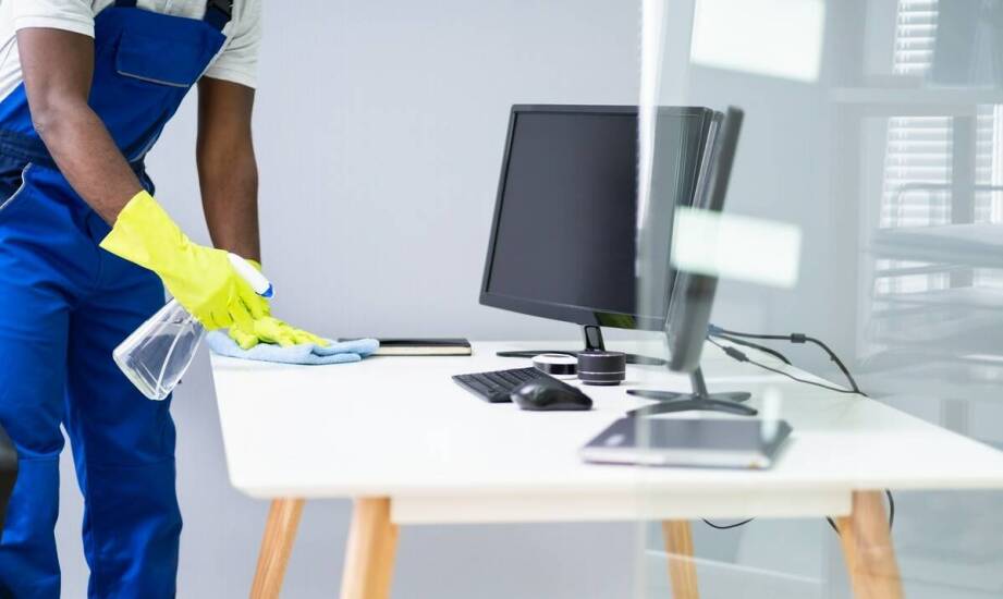 Sprzątanie biur w kontekście bezpieczeństwa i higieny pracy – co oferujemy?