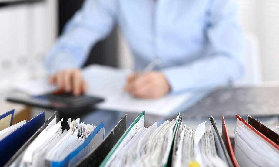 Wyzwania w obsłudze ksiąg handlowych dla dużych przedsiębiorstw