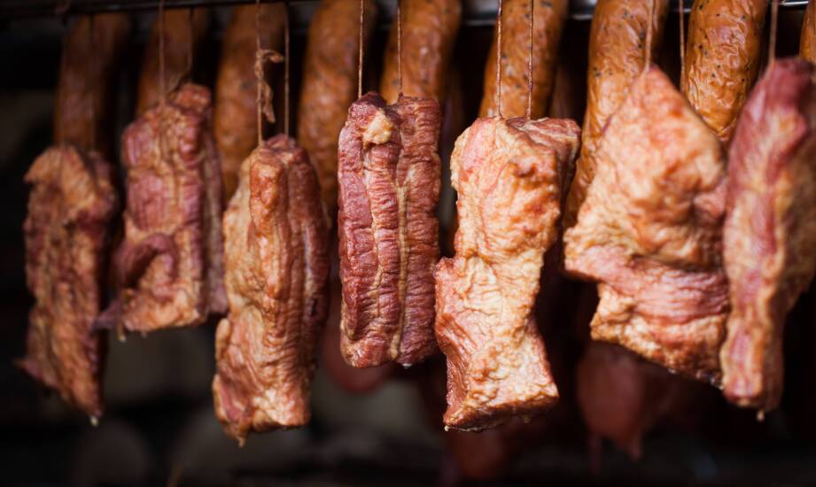 How to Prepare Meat for Cold Smoking?