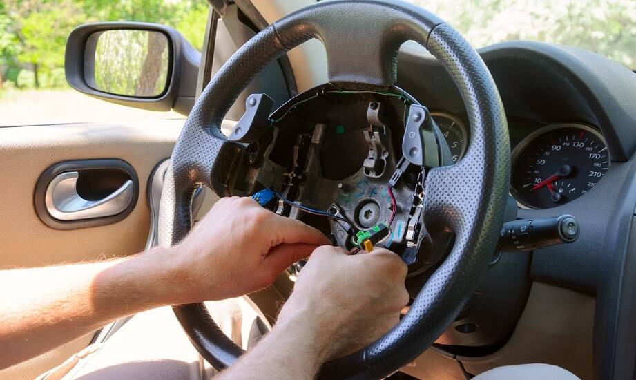 Rola zespołu ekspertów w procesie naprawy układów kierowniczych