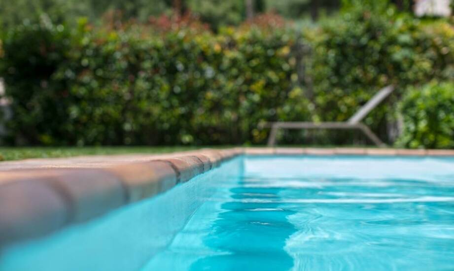 Der Einfluss eines Gartenpools auf die Ästhetik und den Wert der Immobilie