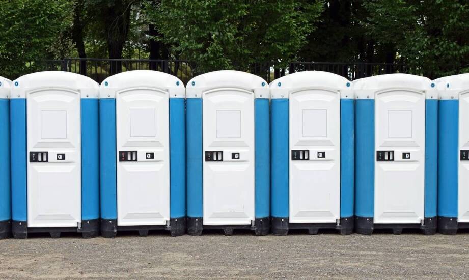 Jak zoptymalizować przestrzeń roboczą dzięki wynajmowi przenośnych toalet?