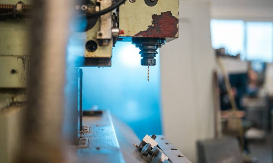 Etapy procesu frezowania liter