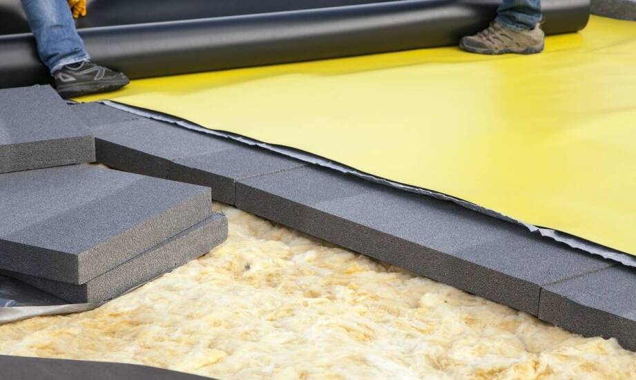 Znaczenie termicznej izolacji przy budowie dachów w Warszawie