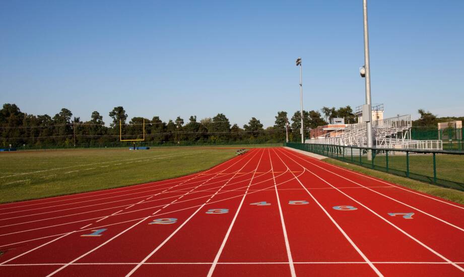 Kluczowe etapy procesu renowacji sportowych boisk