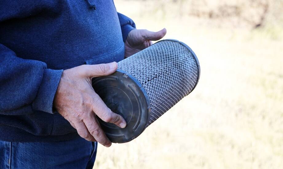 Rola filtrów w maszynach rolniczych: Co warto wiedzieć?