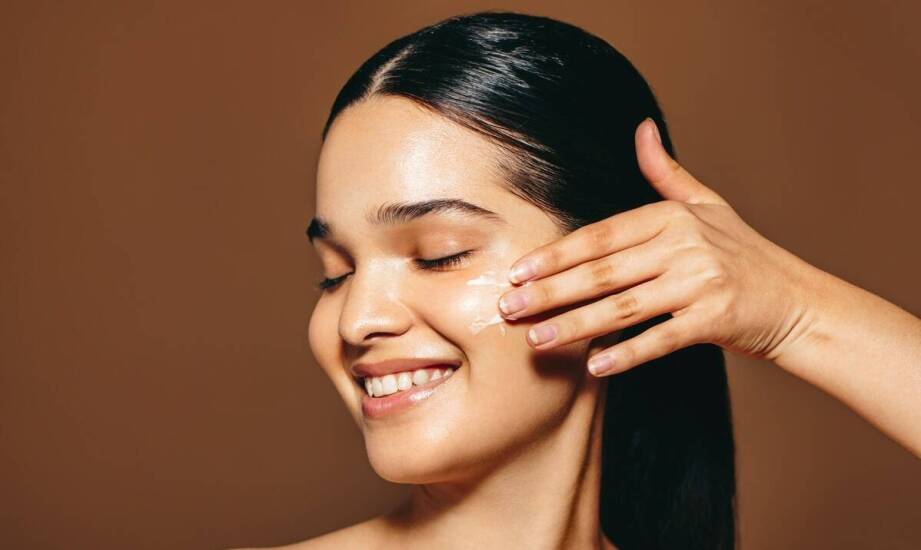 Jakie korzyści przynosi stosowanie kosmetyków przy skórze naczynkowej?