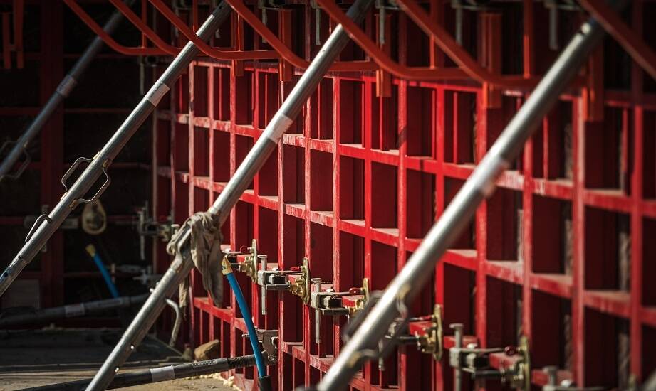 Systemowe szalunki: jakie innowacje wpływają na efektywność budowy?