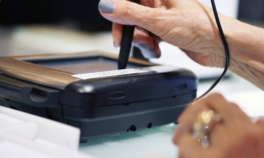 Wykorzystanie urządzeń do głosowania w stowarzyszeniach i fundacjach