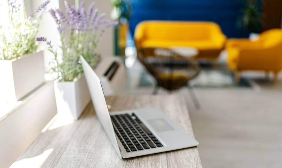 Jakie są zalety systemów elektronicznych do obsługi kadrowo-płacowej?