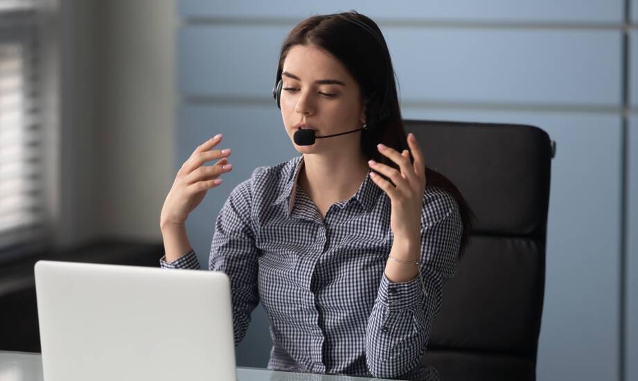 Tłumaczenia technicznych dokumentów dla przemysłu – dlaczego precyzja ma znaczenie?