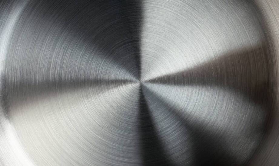 Odporność metalowych mebli na mechaniczne uszkodzenia i korozję