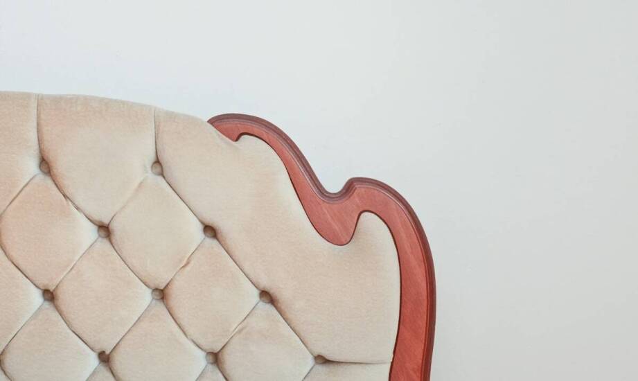 Dlaczego renowacja tapicerowanych mebli to inwestycja na lata?