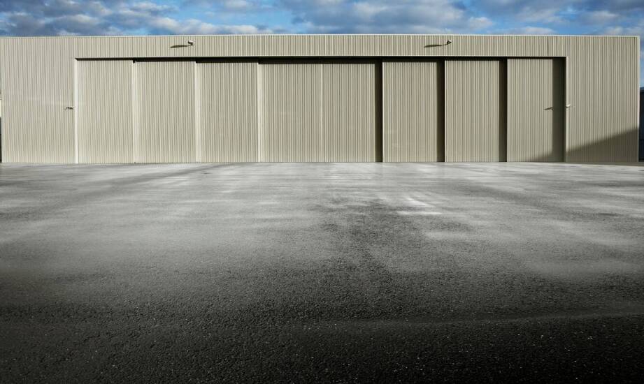 Estetyka blaszanych garaży – jak wpływa na otoczenie?