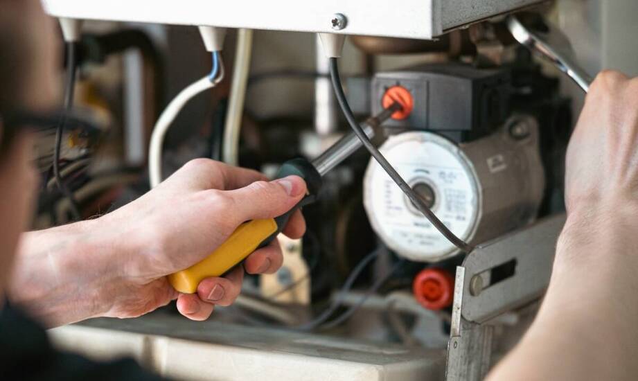 Przegląd gwarancyjny pieca Viessmann – dlaczego warto zainwestować w profesjonalny serwis?