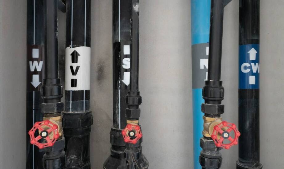 Cechy wyróżniające wodociągowe rury żeliwne na tle innych materiałów