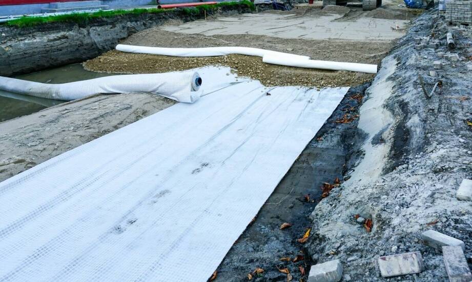 Kluczowe aspekty wzmocnienia skarp przy pracach ziemnych