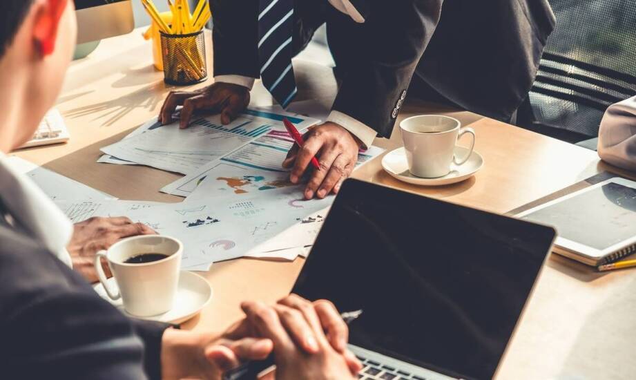 Rola doradztwa w zakresie prawa handlowego i prawa pracy dla sektora rolnego