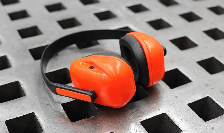 Jak strzeleckie słuchawki mogą poprawić komfort treningu strzeleckiego?