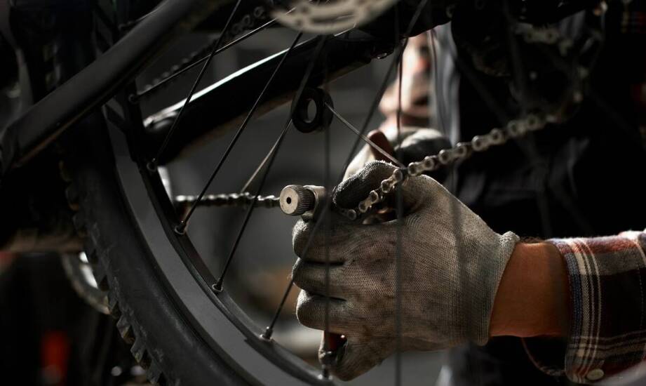 Jakie są korzyści z regularnej konserwacji rowerowego napędu?