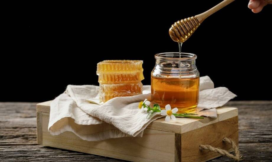 Dlaczego gryczany miód cieszy się tak dużą popularnością w kuchni?