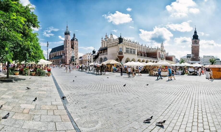 Jak przewoźnicy w Krakowie ułatwiają organizację wycieczek turystycznych?