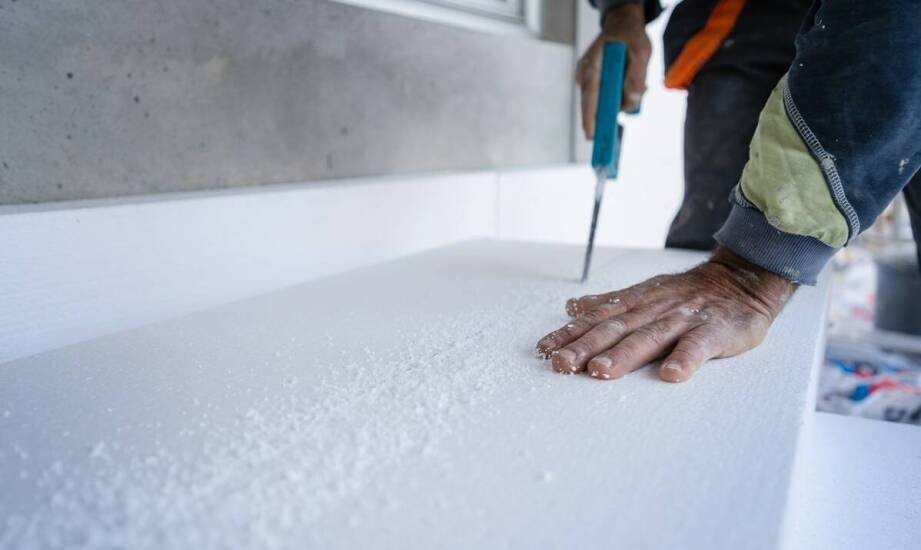 Proces tworzenia styropianowych rzeźb na potrzeby kulturalnych aranżacji