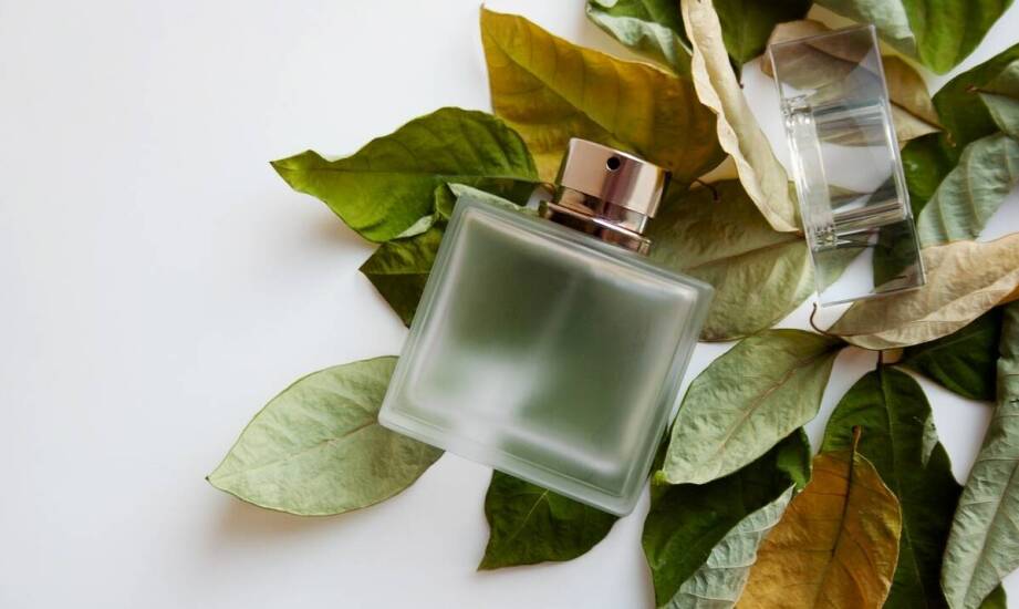 Dlaczego butelki do perfum powinny być szklane?