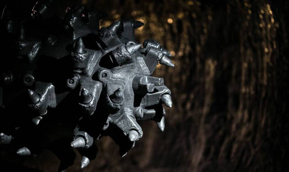 Jakie korzyści przynoszą nowe technologie w geologicznych odwiertach?