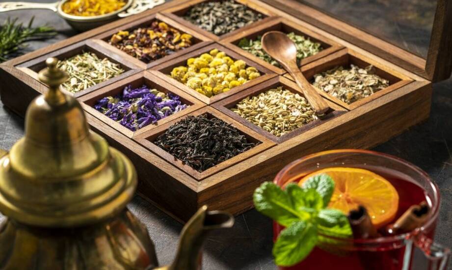 Zastosowanie miodów w herbacianych mieszankach - wzbogacenie smaku i aromatu