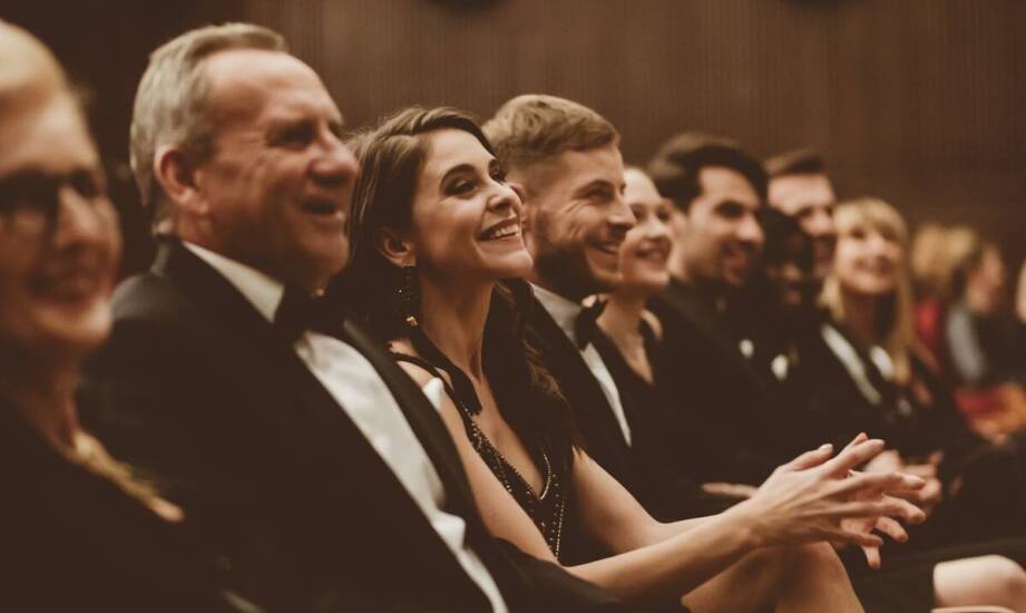 Jak dobrać komfortowe kinowe krzesła do małych przestrzeni?