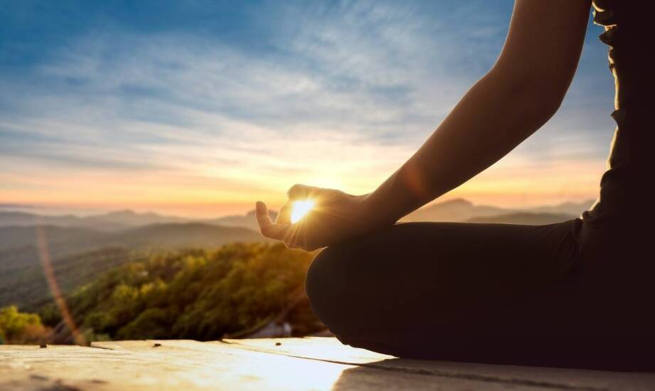 Skuteczne strategie leczenia usznych szumów: co warto wiedzieć?