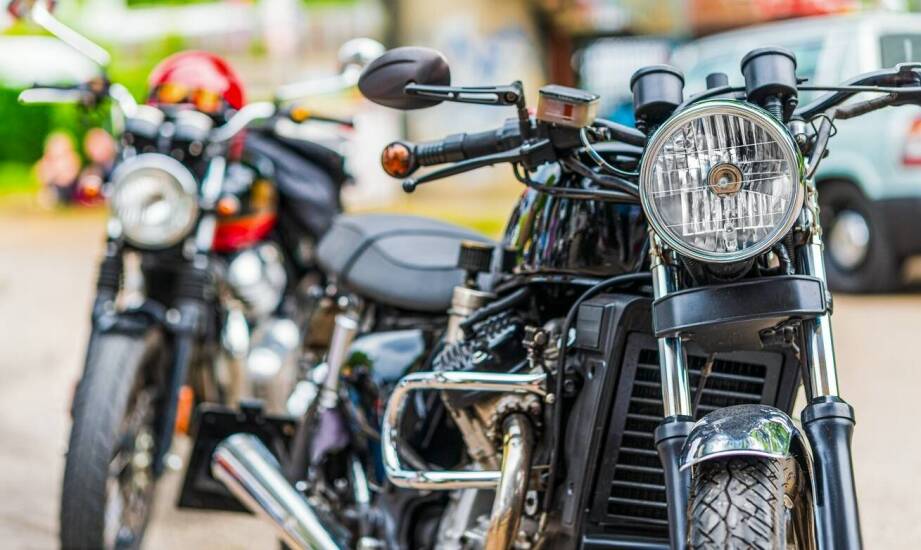 Jakie są najważniejsze elementy oferty kursu na prawo jazdy kat. A?